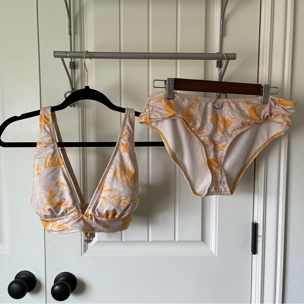 Hurley Yellow and White Floral Bikini Set